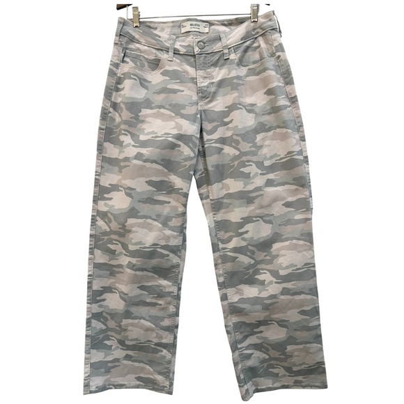 Hollister Pants - Hollister Low-Rise Baggy Camo Pants Grey Tan Camouflage Size 8R W29 Regular